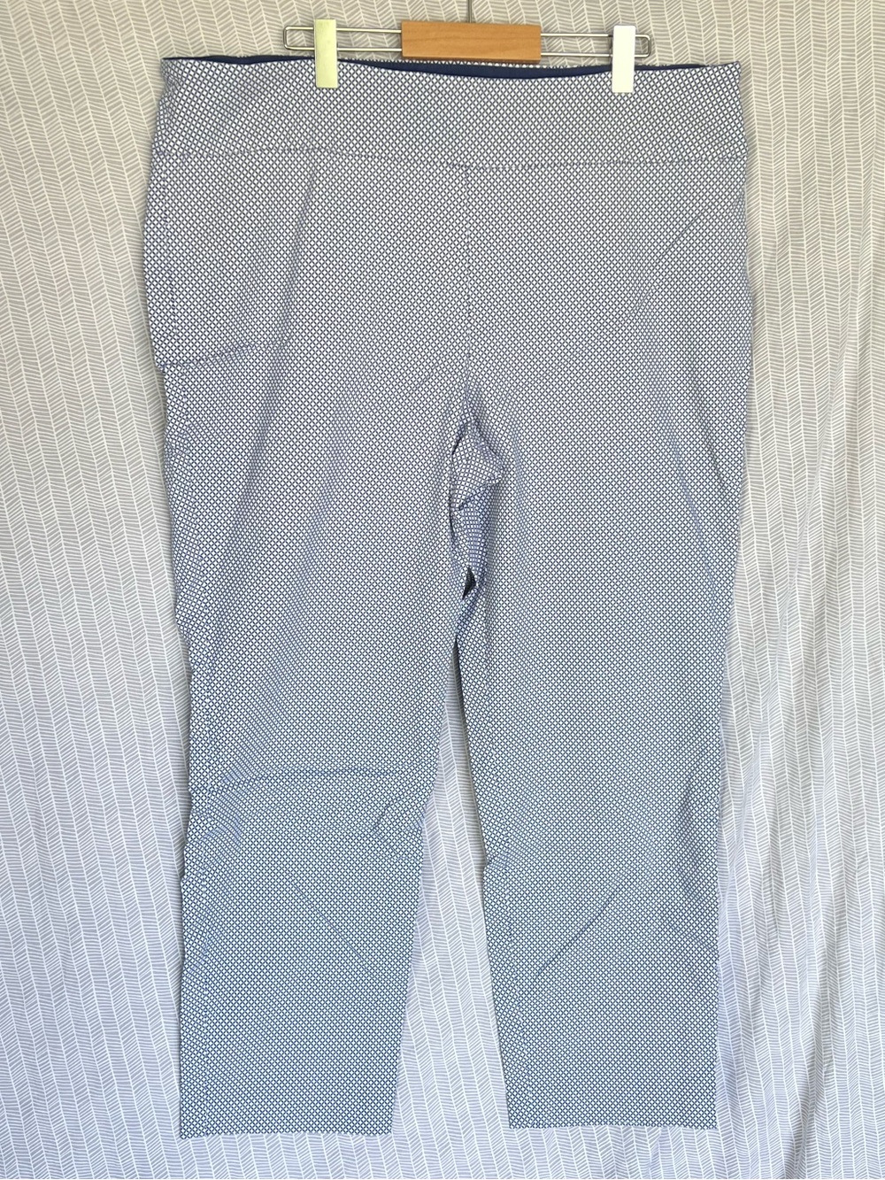 Women's Navy Micro-Print Cropped Pants